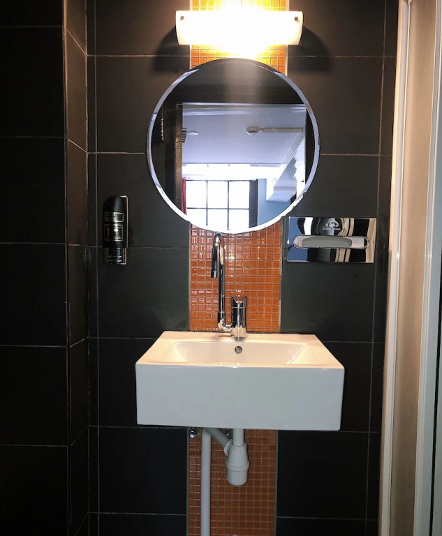 Heart of Amsterdam Hostel