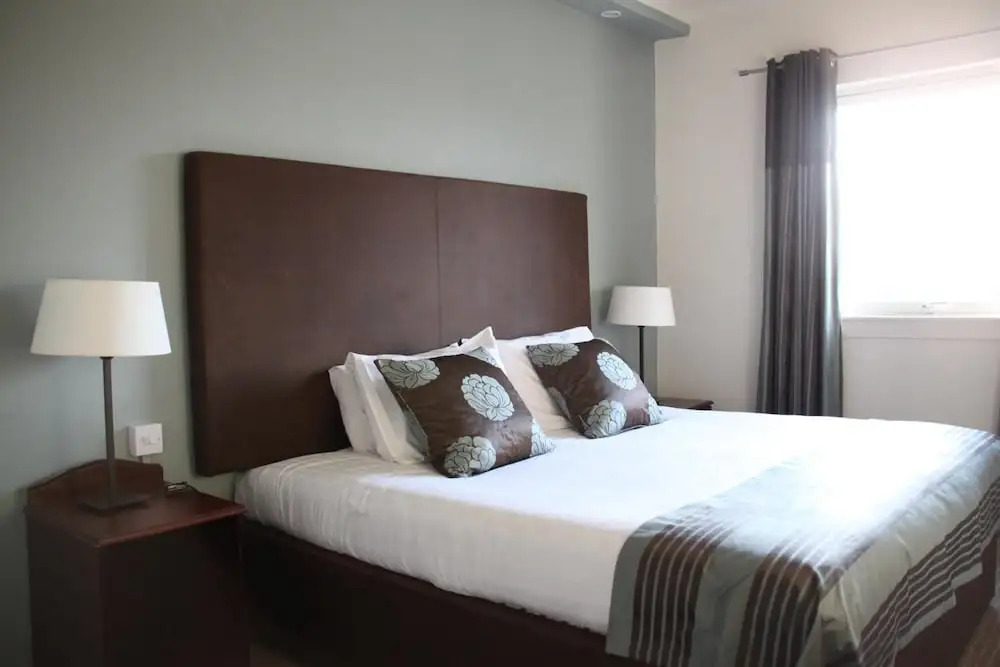 Cairn Hotel