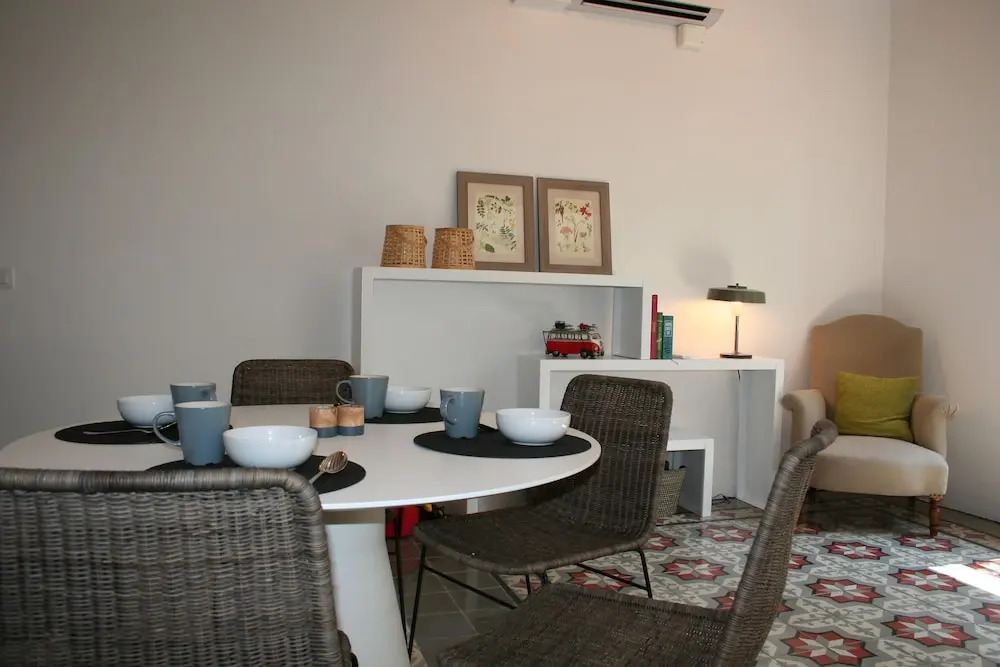Avenida Apartments Sepulveda