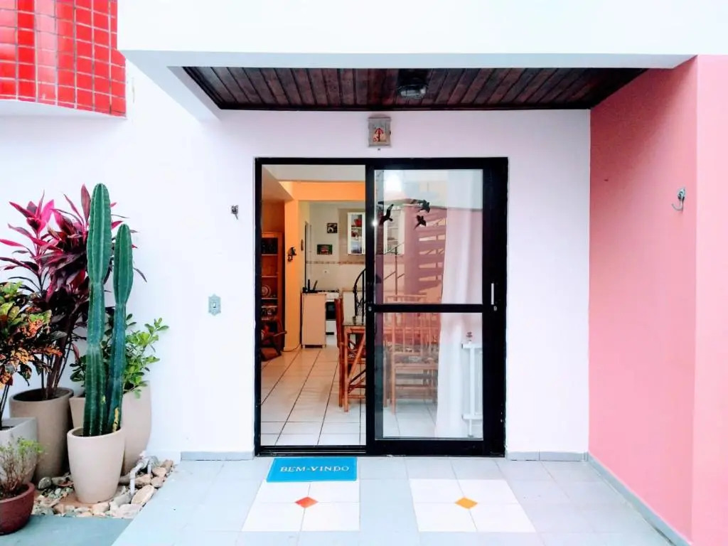 Triplex Slim em Caiobá-Matinhos-Pr a 200 mt do mar