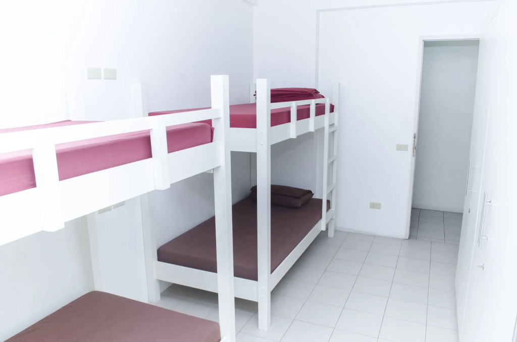 TARASA HOSTEL