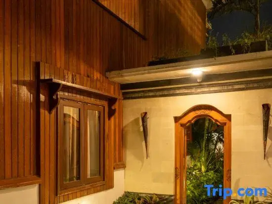 Stylish Tropical Villa 2 Br , Canggu , 400m To Finn Beach