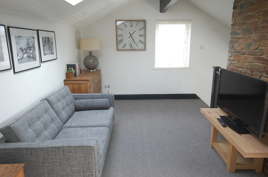 Highwood House - Luxury Cottage, Hot Tub, Sea Views