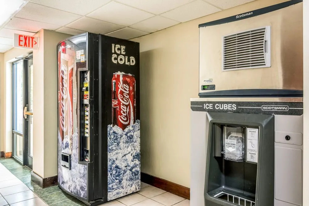 Executive Inn & Suites