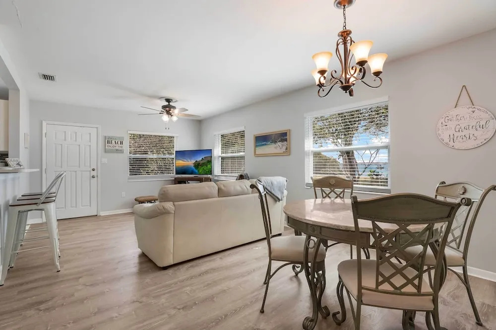 Palmetto Home w/ Manatee River Access!