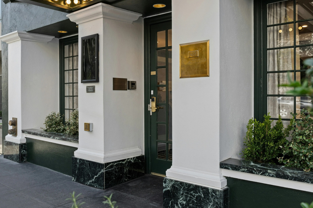 Inn at the Opera