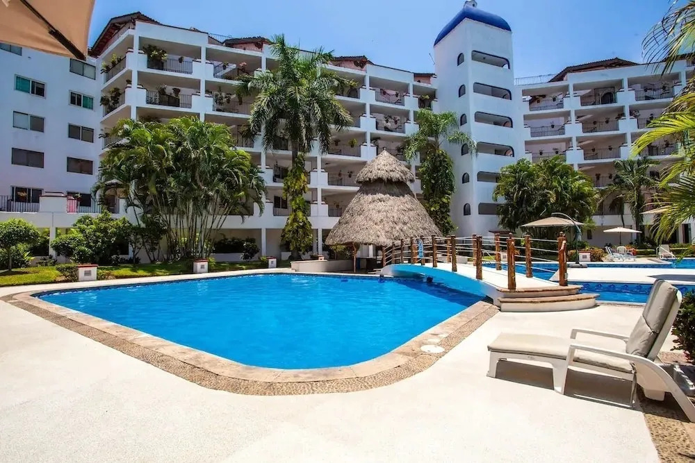 Condo Mr By Trvl2Hm