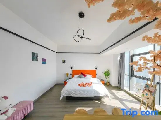 Yongyi Smart Apartment (Nanning Zoo Subway Station Store)