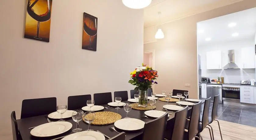 Key Plaza Universidad Apartments