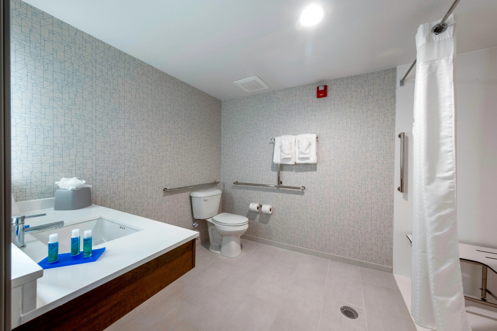 Holiday Inn Express & Suites - Staunton by IHG