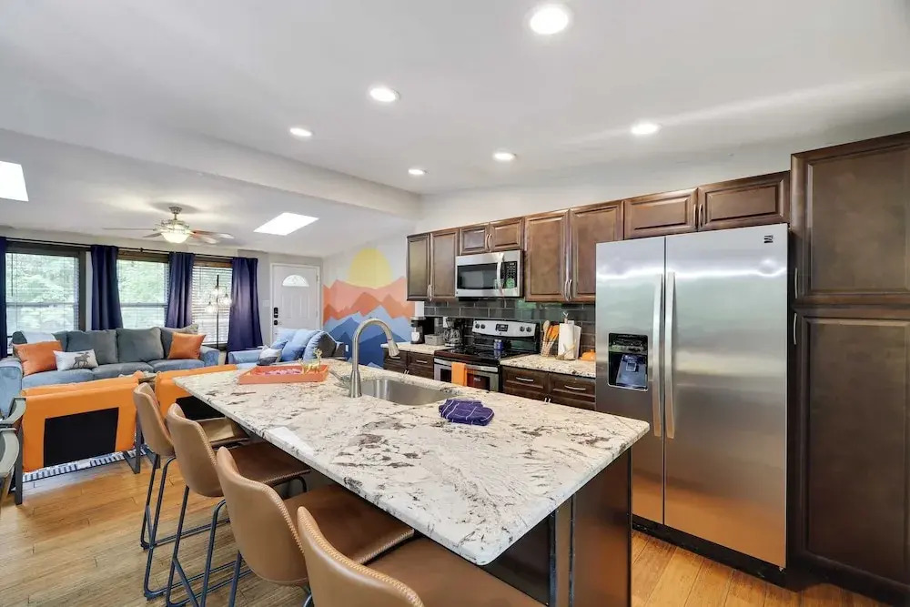 Moshannon Tree-lined Pocono Retreat w/ Hot Tub, Firepit & Pool Table