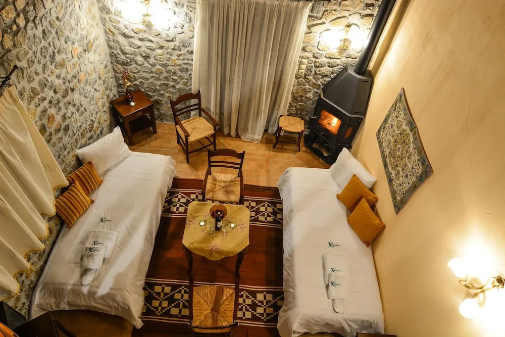 Karyatis Resort