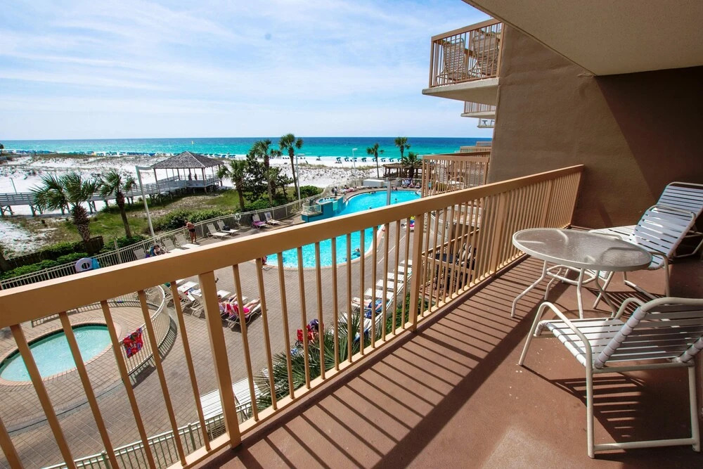 Pelican Beach 314