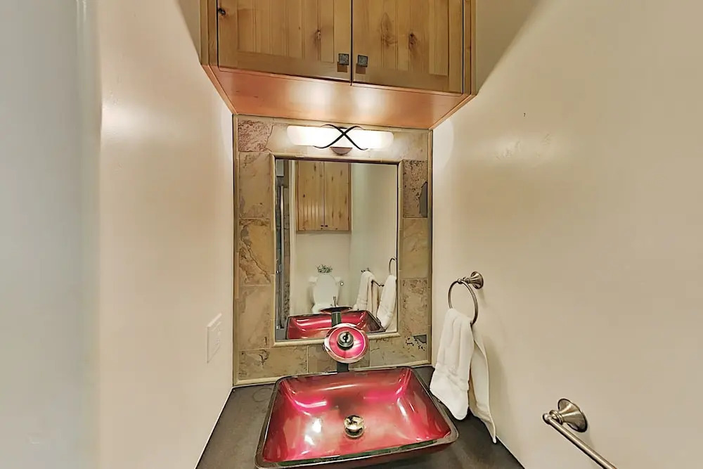 400fairg 3 Bedroom Condo