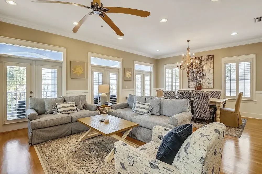 Paradise Pointe - Gorgeous 4 BR home with pool by RedAwning