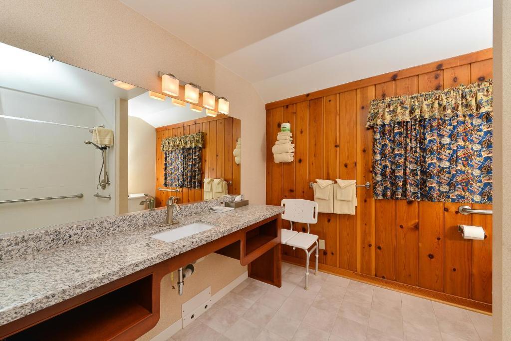 Holiday Inn Cody - Convention Center by IHG