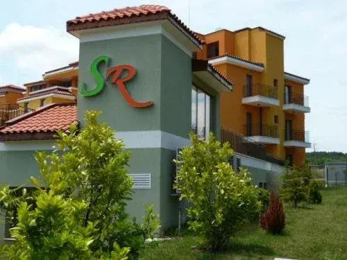 Serena Residence Aparthotel