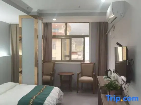 Zhenba Jinya Business Hotel