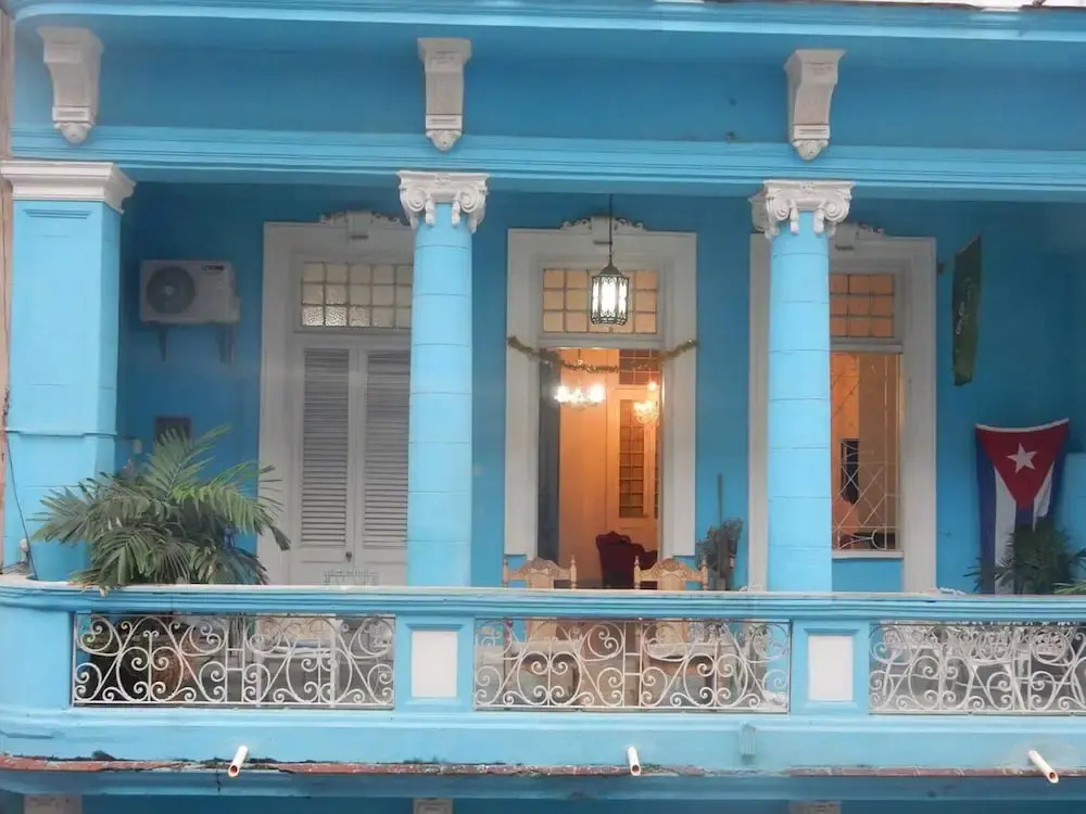 Casa Colonial Abogados Leonardo y Angela
