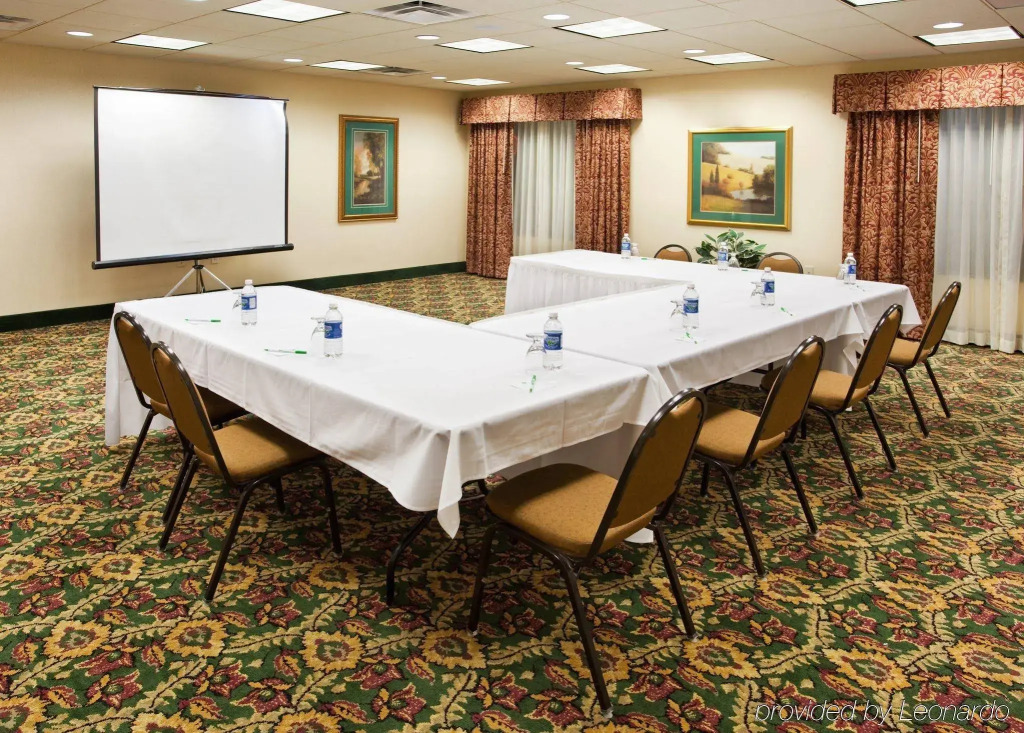 Holiday Inn Hotel & Suites Ann Arbor University of Michigan Area by IHG