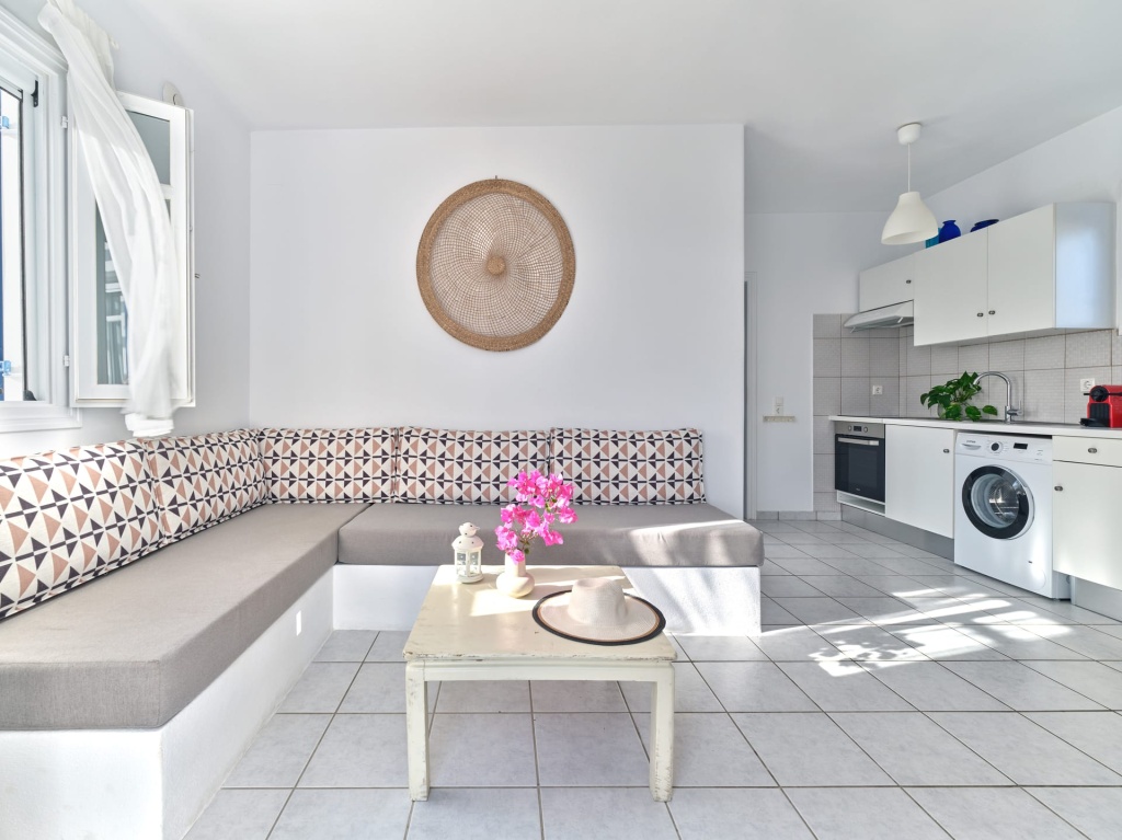 Cleopatra Seaside Homes, Logaras, Paros