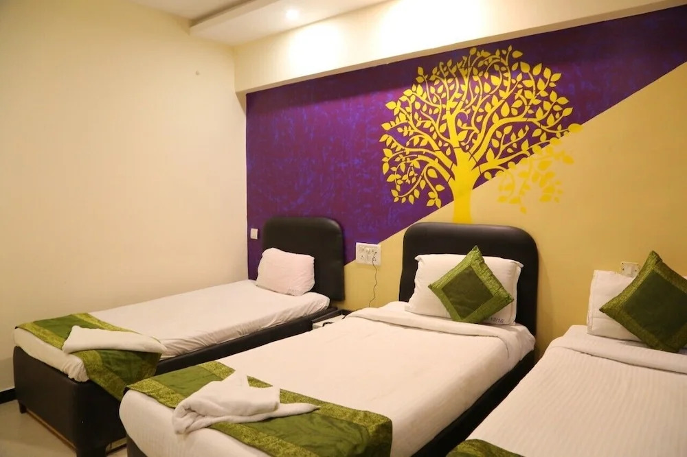 Hotel Sri Mayuri