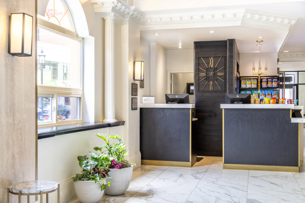 Crowne Plaza Fredericton Lord Beaverbrook by IHG