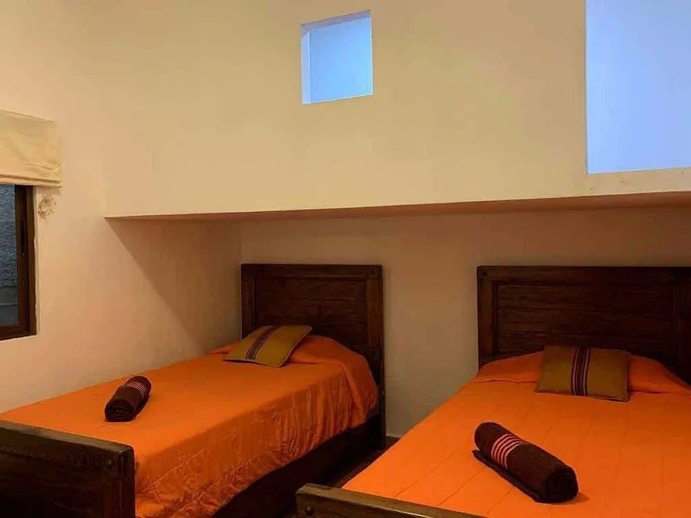 Casita Escondida