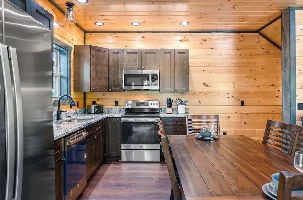 Moonlight Ridge 2 Bedroom Cabin