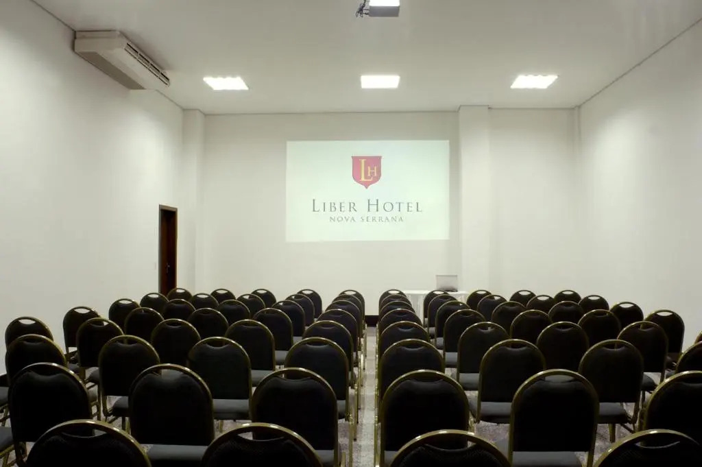 Líber Hotel Nova Serrana - Conforto na Rota da BR-262