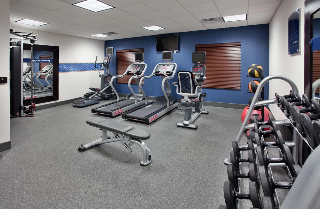 Hampton Inn & Suites Dickinson ND
