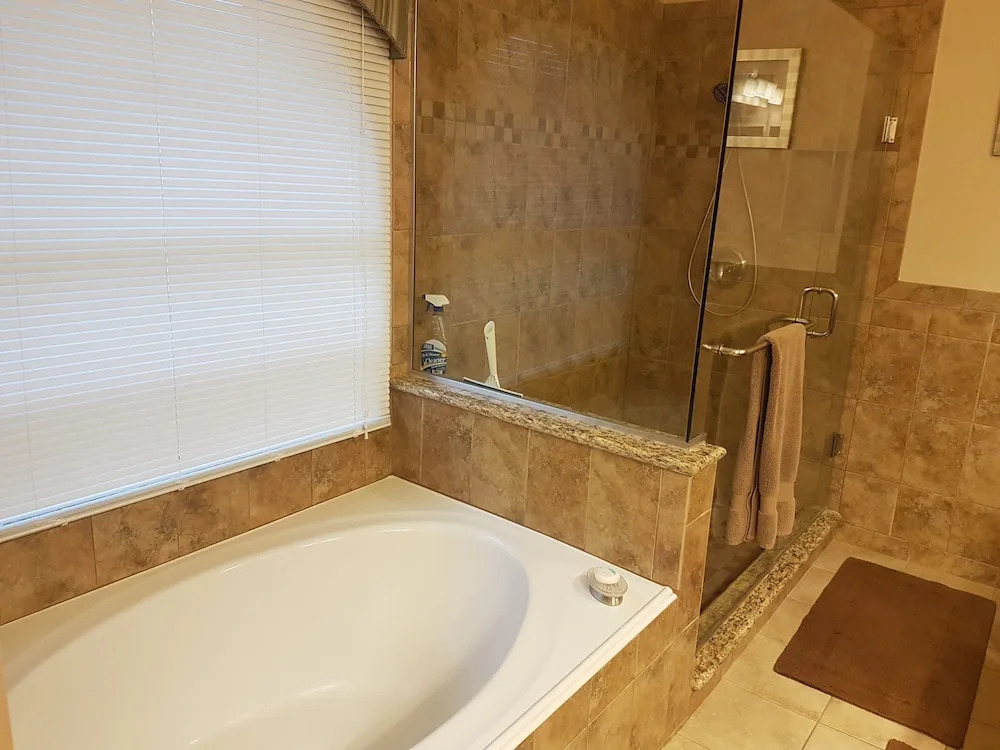 Lovely 3 Bed Home with Private Pool in Disney Area CC100CC