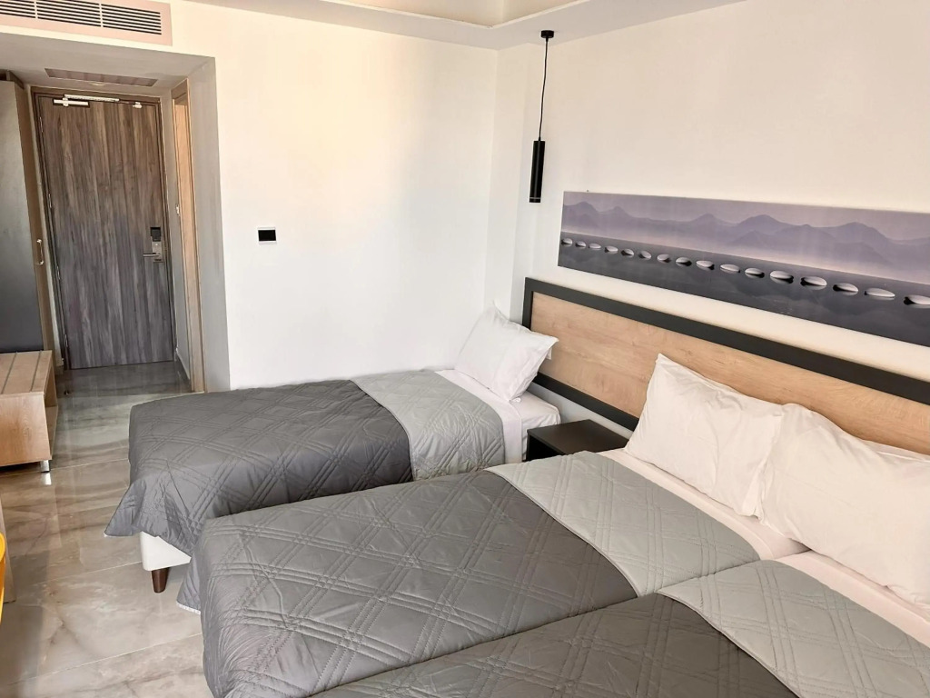Papouis Protaras Hotel