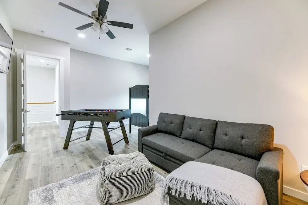 6 Mi to Beach: Modern Rockport Home!