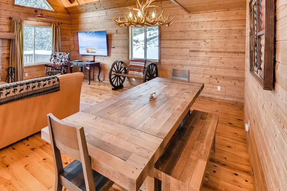 Ridgecrest Hideaway