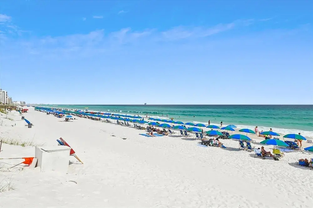Sandpiper Cove 1115 3 Bedroom Condo by RedAwning