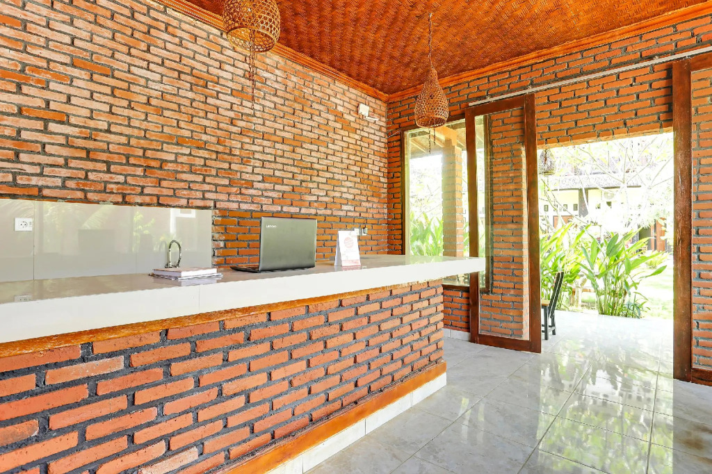SPOT ON 90882 Sari Homestay Near Garuda Wisnu Kencana