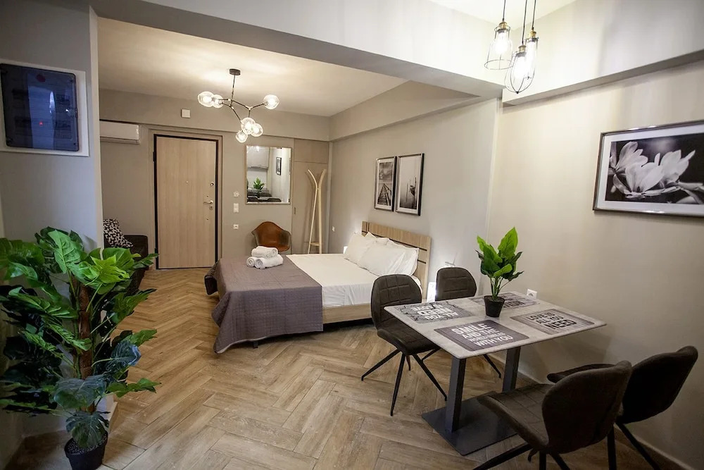 Privilege Flat Renovated Upscale Studio