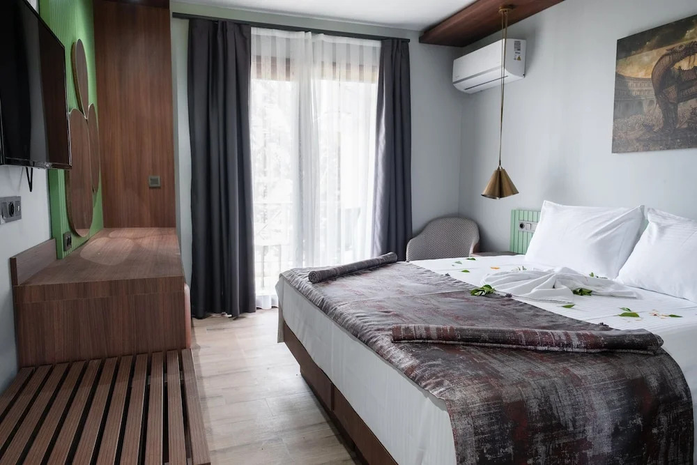 Assos Troy Otel