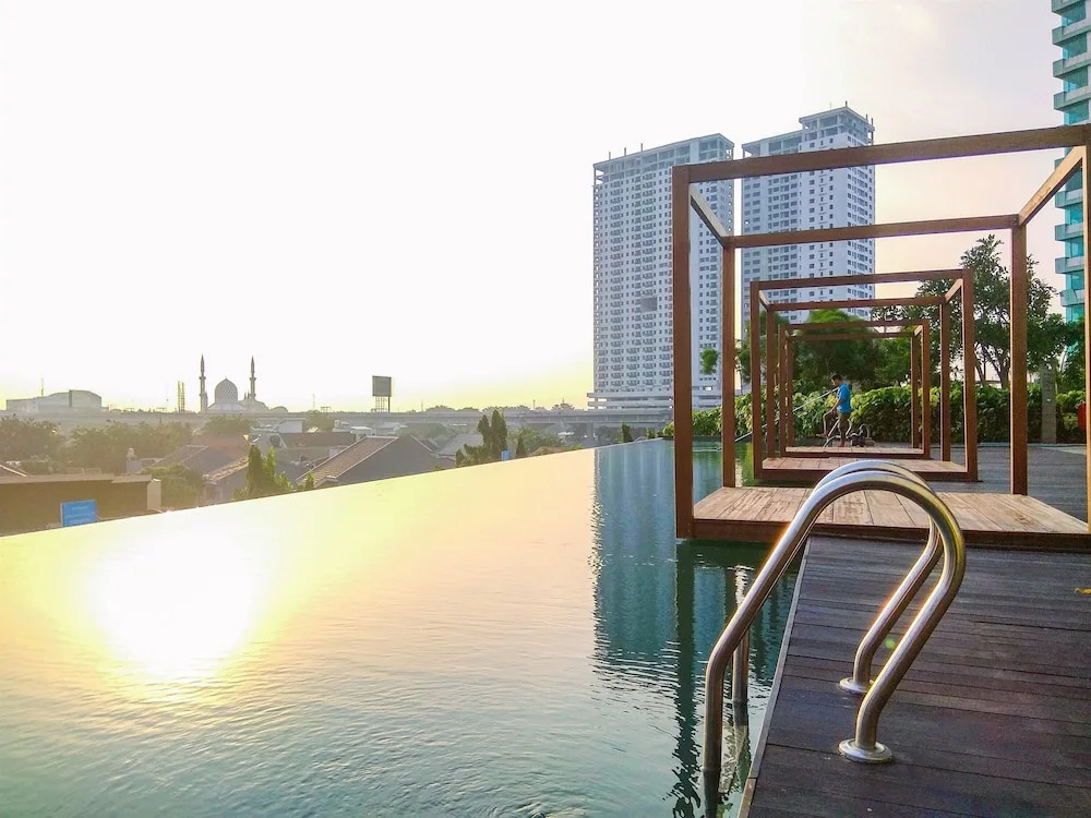 Well Furnished 1BR Grand Kamala Lagoon Apartment