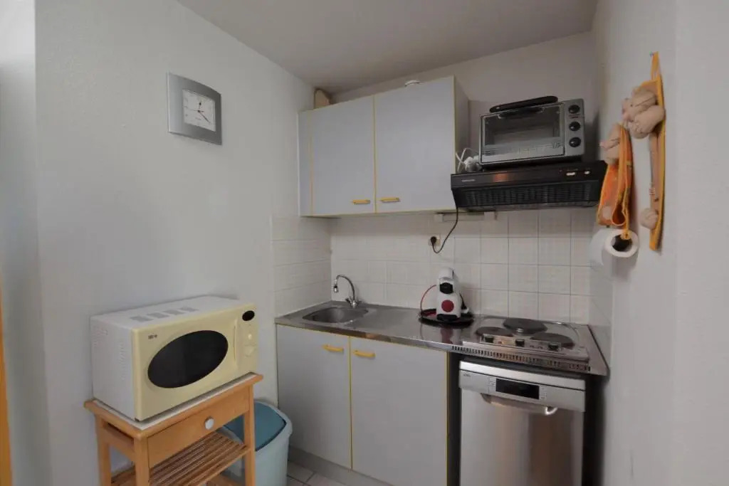T2 Cabine avec garage 6 couchages proche plage avec 2 piscines
