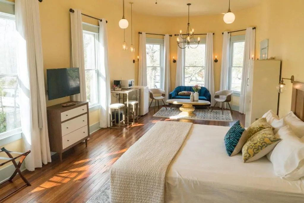 Abita Springs Hotel