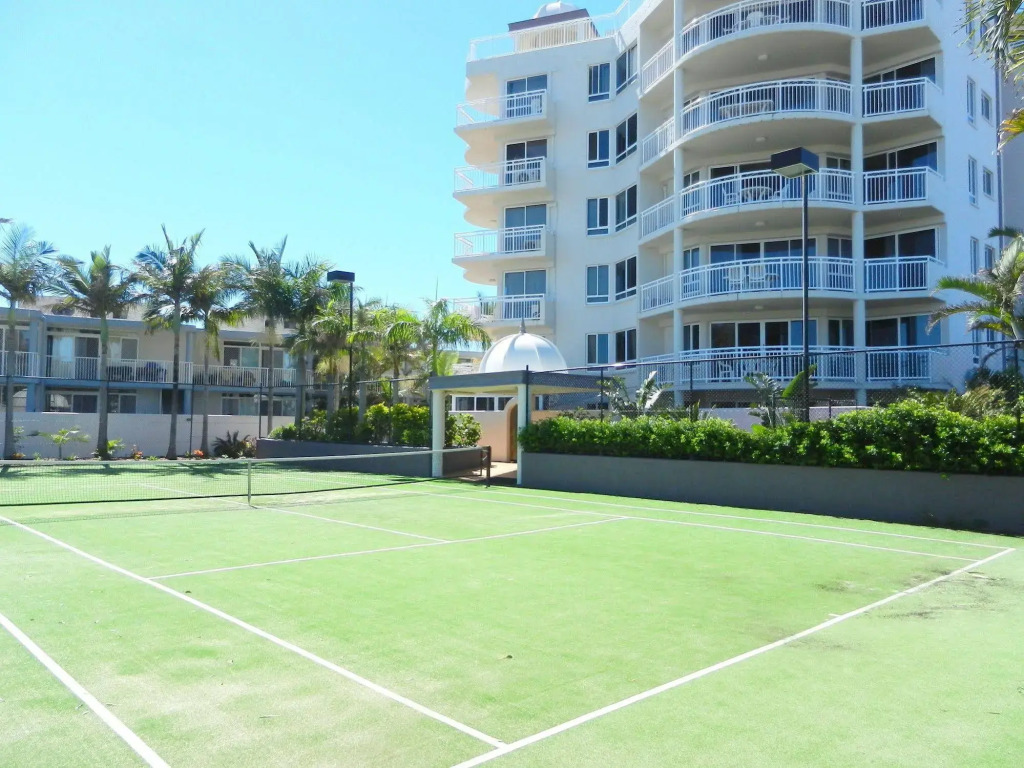 Beachside Resort Kawana Waters