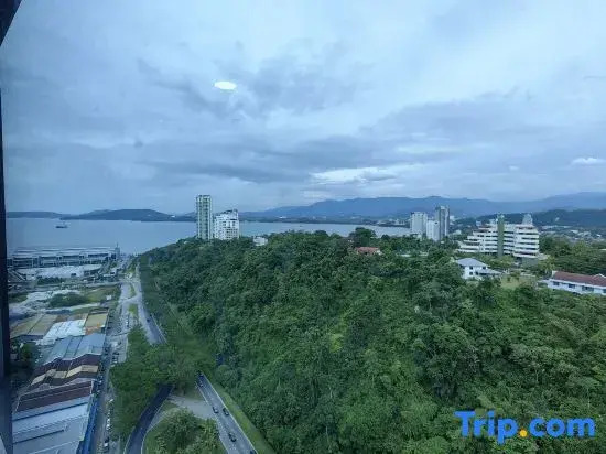 Jesselton Quay Area KK City New Modern by WJ Homestay