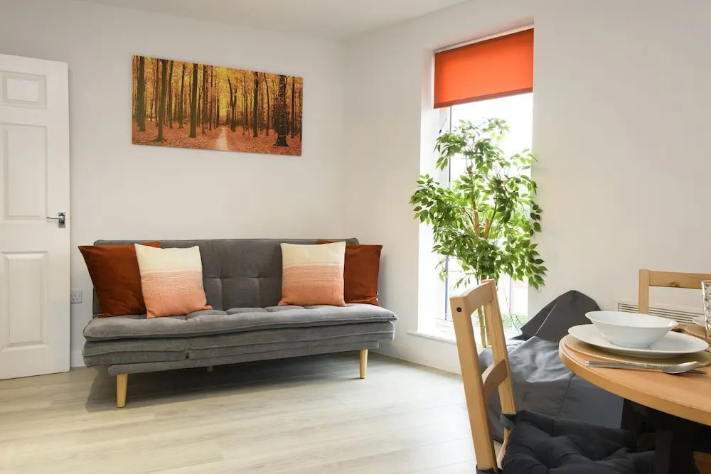 1 bed Apartment Close to Football Grounds