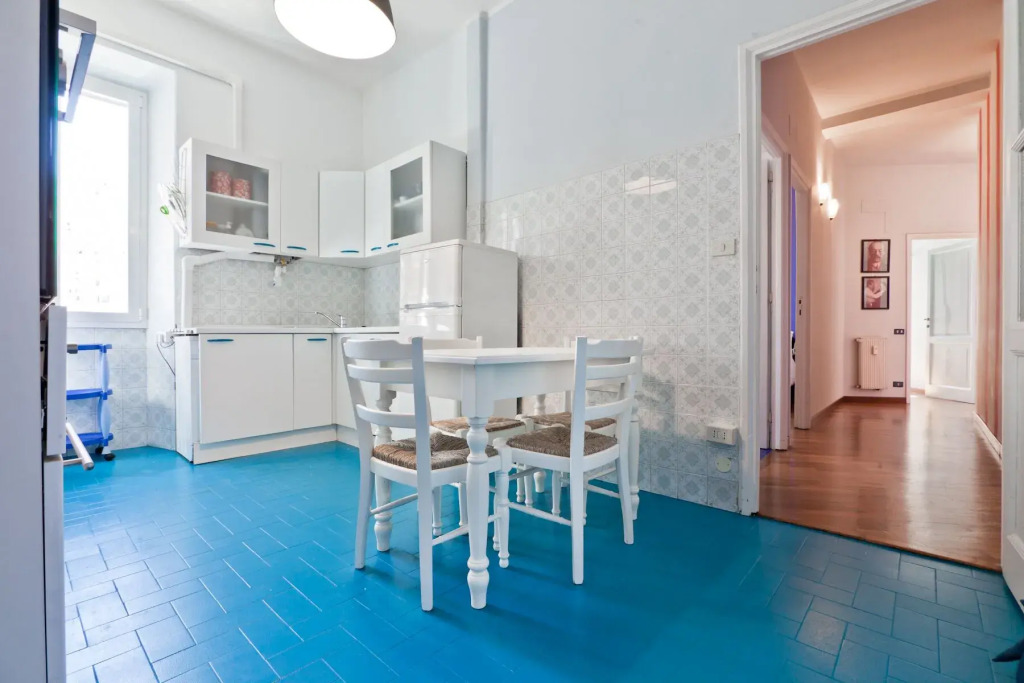 Paola Guest House
