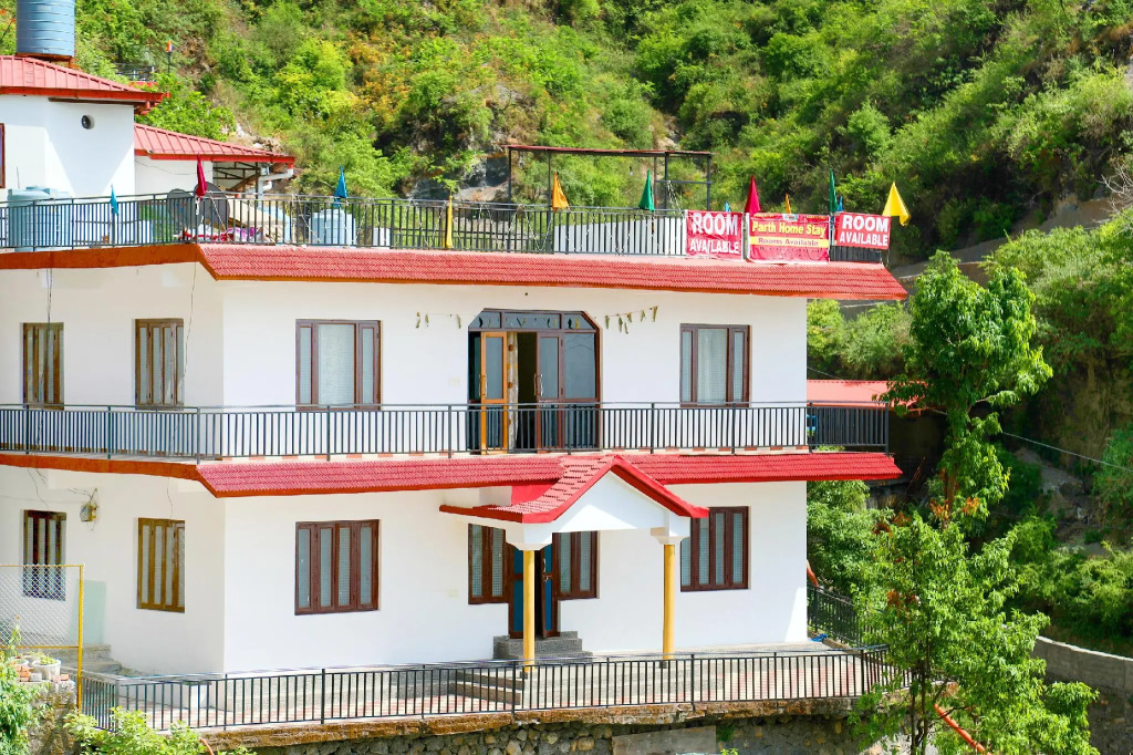 SPOT ON 37977 Parth Home Stay