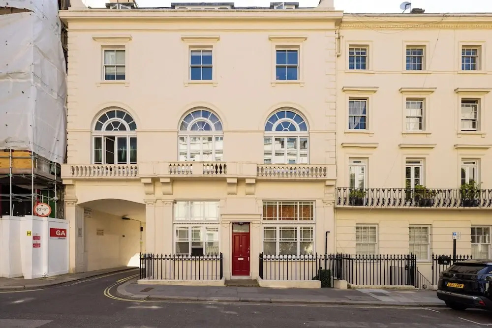Large 3-bed 5-guest 1841 Duplex House Paddington
