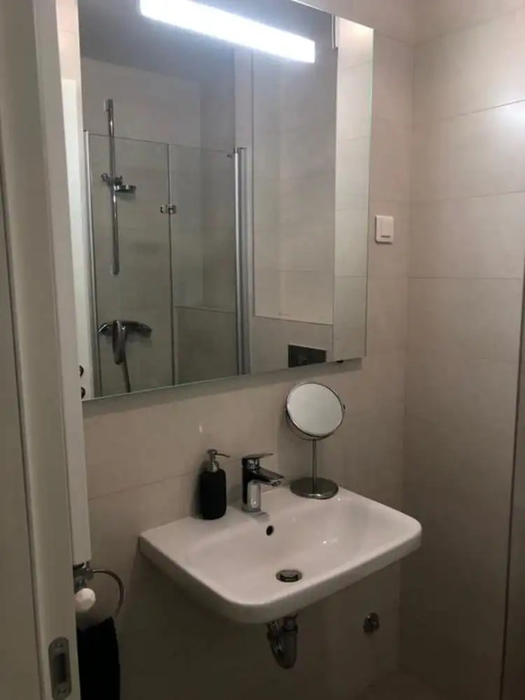 Central Garden Apartment