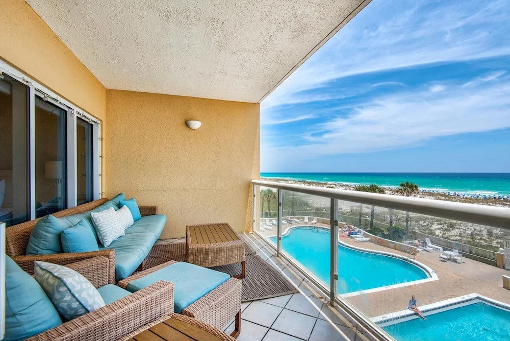 Emerald Isle unit 206